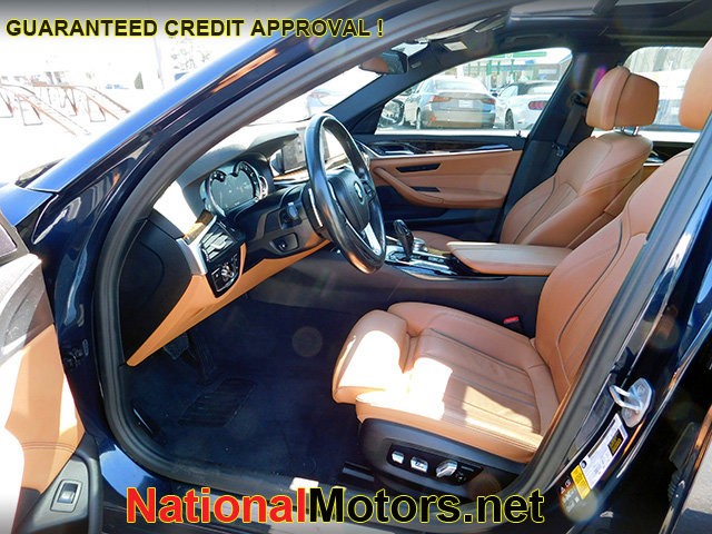 BMW 5 Series Vehicle Image 16