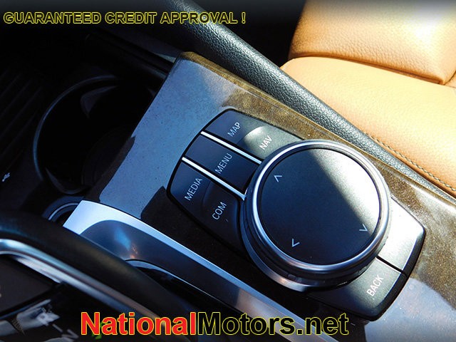 BMW 5 Series Vehicle Image 23