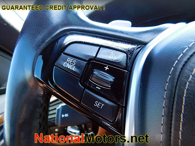 BMW 5 Series Vehicle Image 25