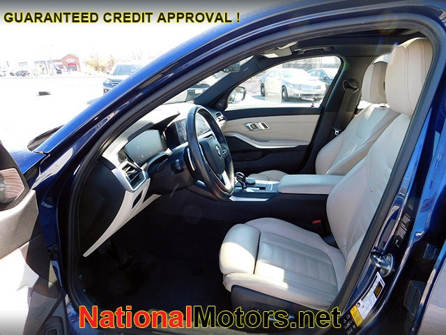 BMW 3 Series Vehicle Image 15
