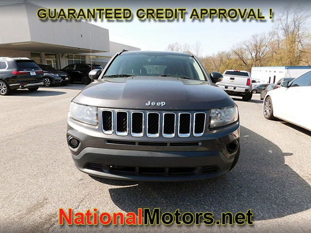 Jeep Compass Vehicle Full-screen Gallery Image 02