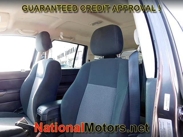 Jeep Compass Vehicle Full-screen Gallery Image 11