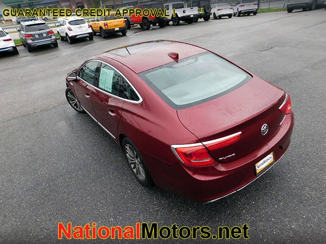 Buick LaCrosse Vehicle Image 06