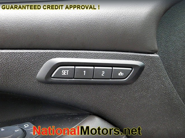 Buick LaCrosse Vehicle Image 15