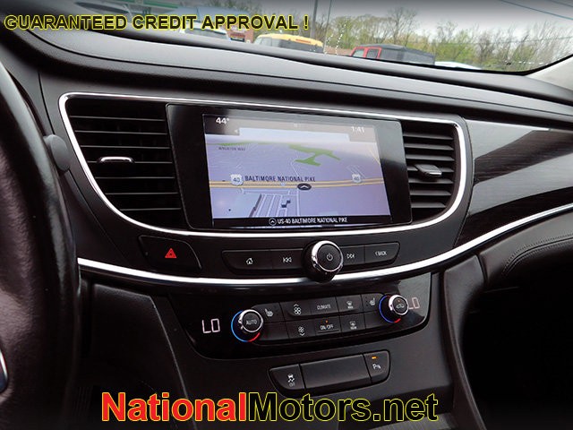 Buick LaCrosse Vehicle Image 20