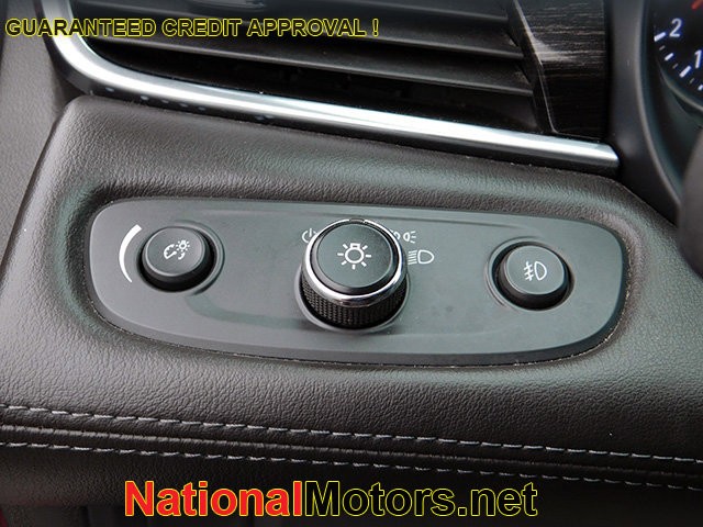 Buick LaCrosse Vehicle Image 25