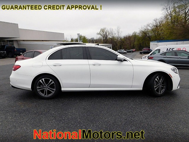 Mercedes-Benz E-Class Vehicle Image 03