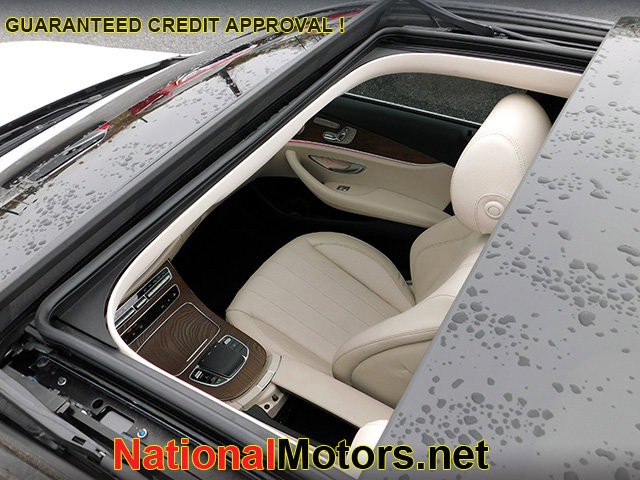 Mercedes-Benz E-Class Vehicle Image 05