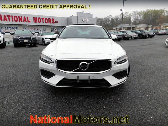 Volvo S60 Vehicle Image 03