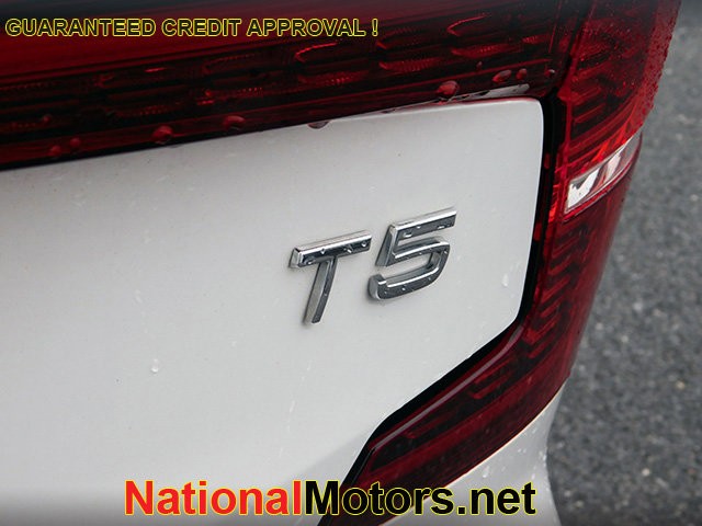 Volvo S60 Vehicle Image 09
