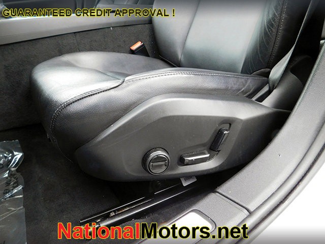 Volvo S60 Vehicle Image 17