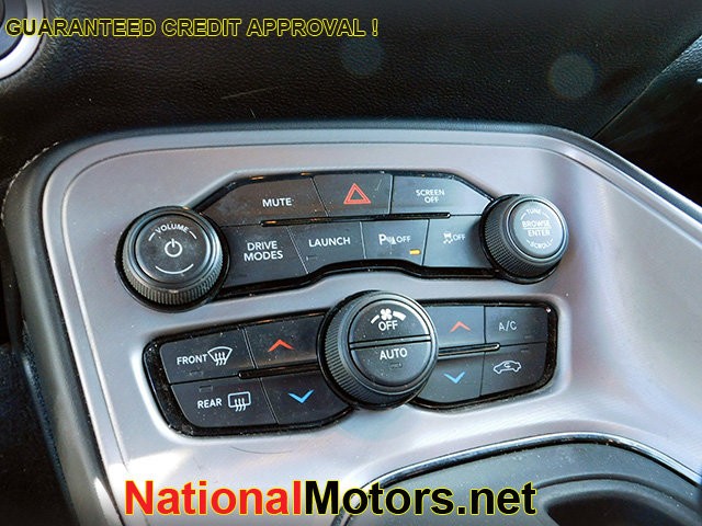 Dodge Challenger Vehicle Image 14