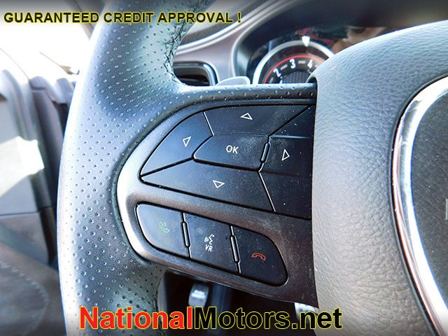 Dodge Challenger Vehicle Image 18
