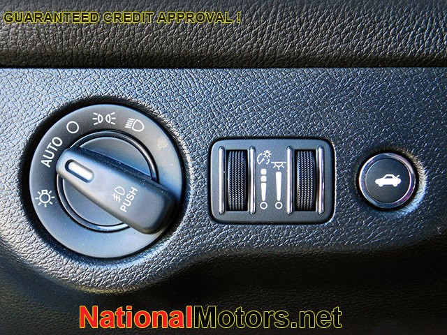 Dodge Challenger Vehicle Image 20
