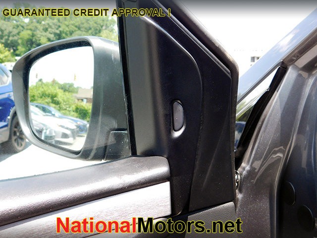 Nissan Murano Vehicle Image 18