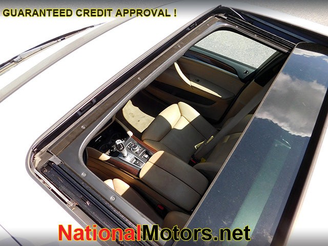 BMW X6 Vehicle Image 07