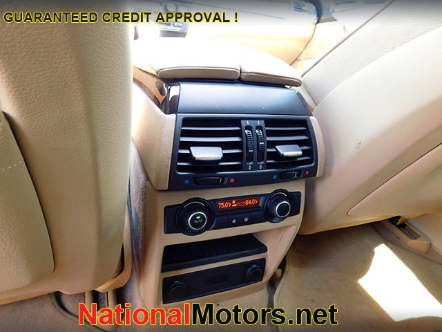 BMW X6 Vehicle Image 12