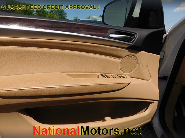 BMW X6 Vehicle Image 14
