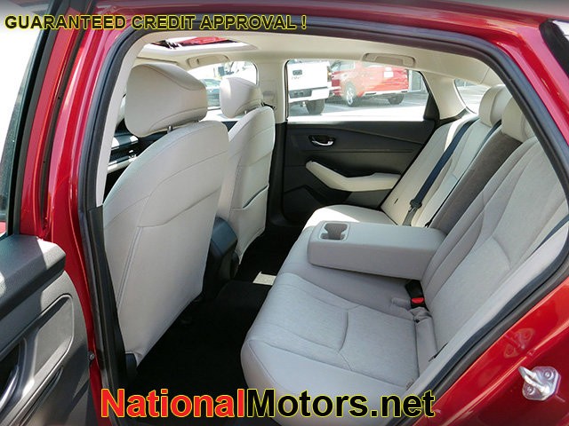 Honda Accord Sedan Vehicle Image 09