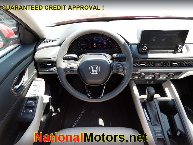 Honda Accord Sedan Vehicle Image 10