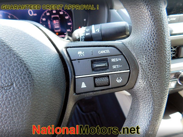 Honda Accord Sedan Vehicle Image 18