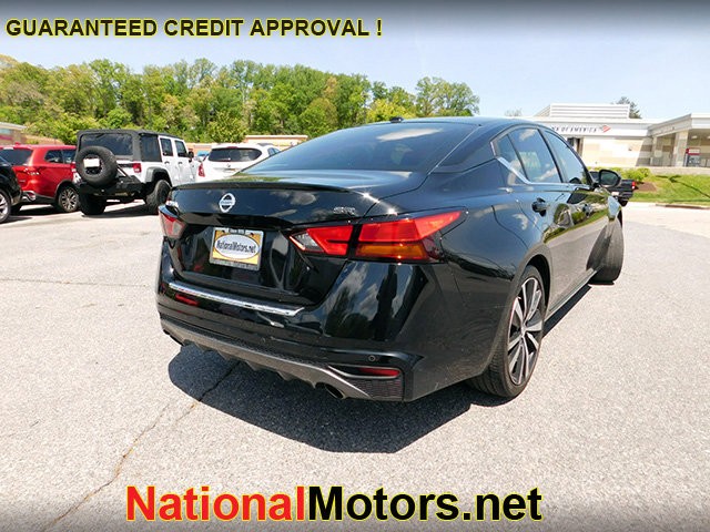 Nissan Altima Vehicle Image 05