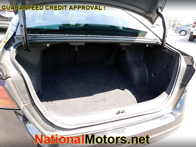 Nissan Altima Vehicle Image 08