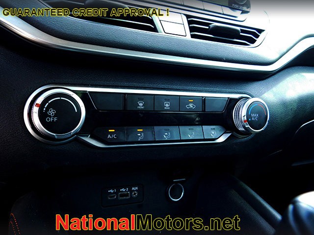 Nissan Altima Vehicle Image 17