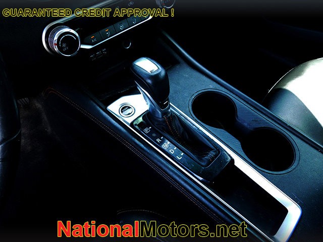 Nissan Altima Vehicle Image 18