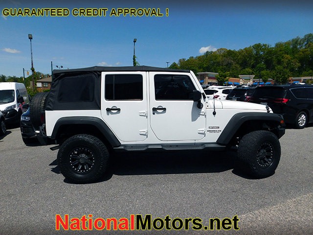 Jeep Wrangler Unlimited Vehicle Image 04