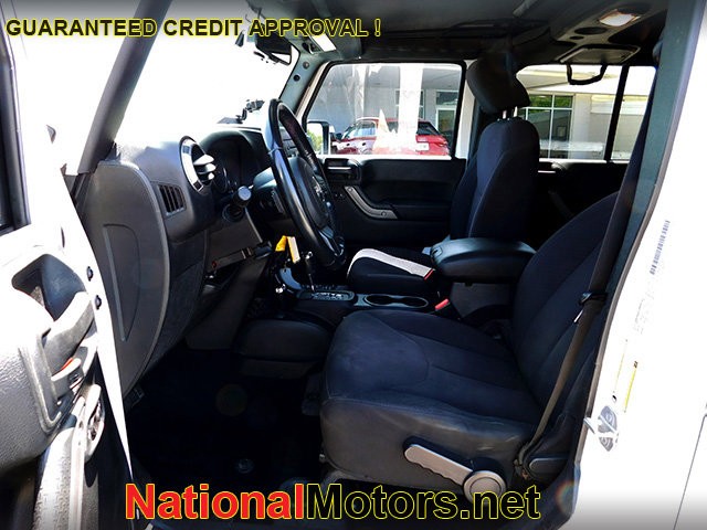 Jeep Wrangler Unlimited Vehicle Image 13