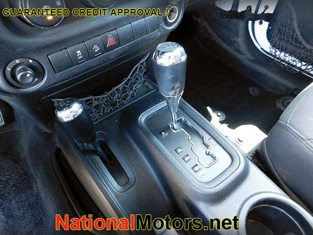 Jeep Wrangler Unlimited Vehicle Image 16