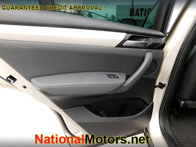 BMW X3 Vehicle Image 09