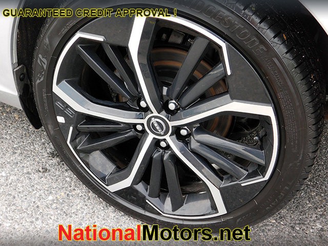 Nissan Altima Vehicle Image 06