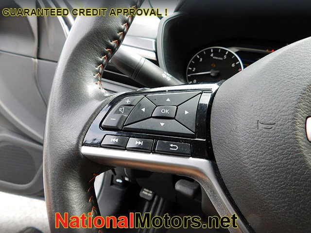 Nissan Altima Vehicle Image 19