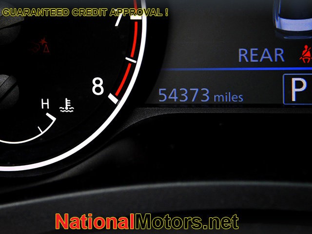 Nissan Altima Vehicle Image 20