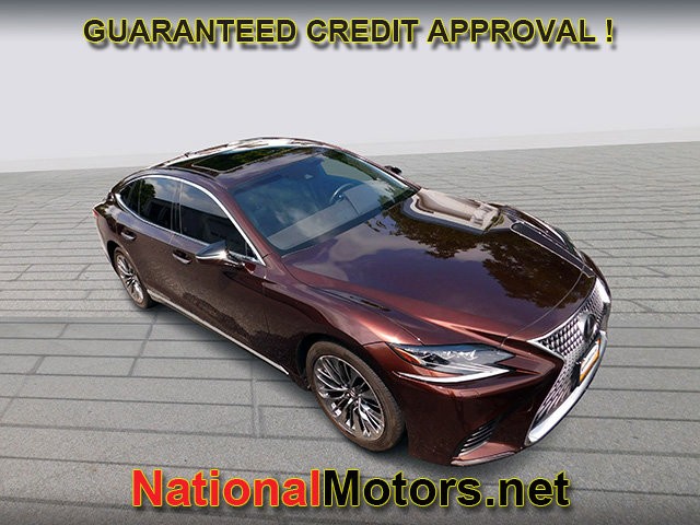 Lexus LS Vehicle Image 02