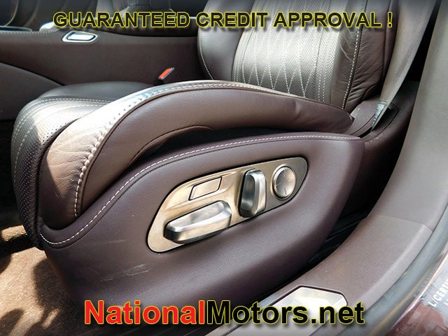 Lexus LS Vehicle Image 15