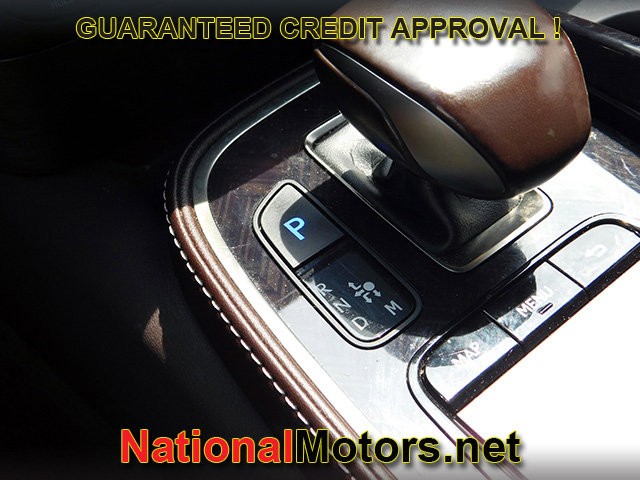 Lexus LS Vehicle Image 19