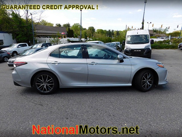 Toyota Camry Vehicle Image 04