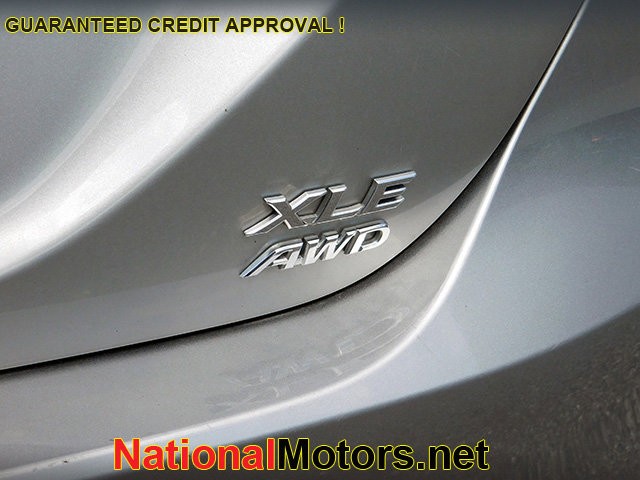 Toyota Camry Vehicle Image 06
