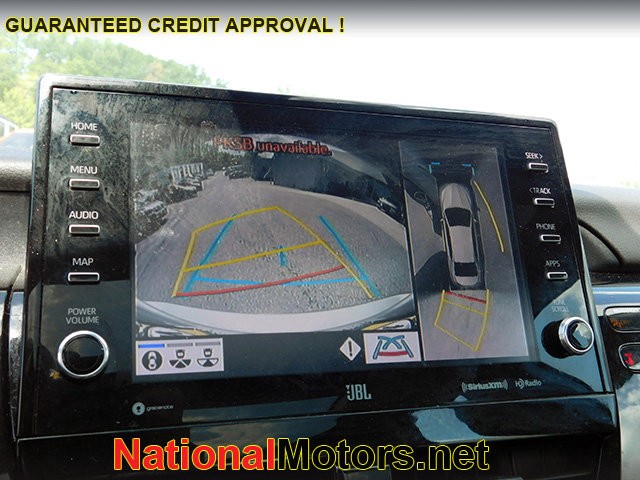 Toyota Camry Vehicle Image 17