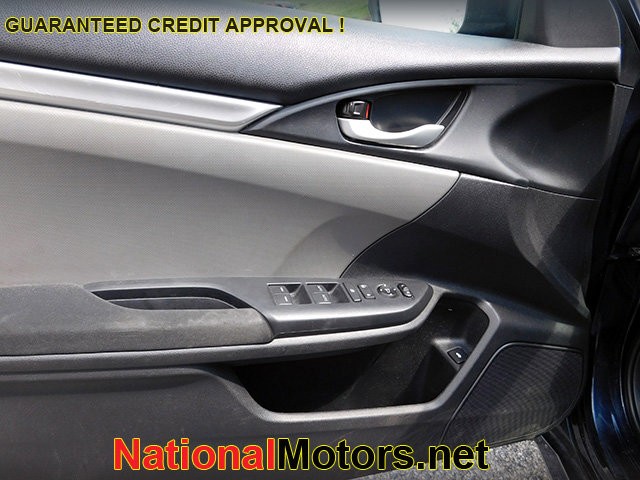 Honda Civic Sedan Vehicle Image 11