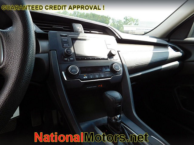 Honda Civic Sedan Vehicle Image 13