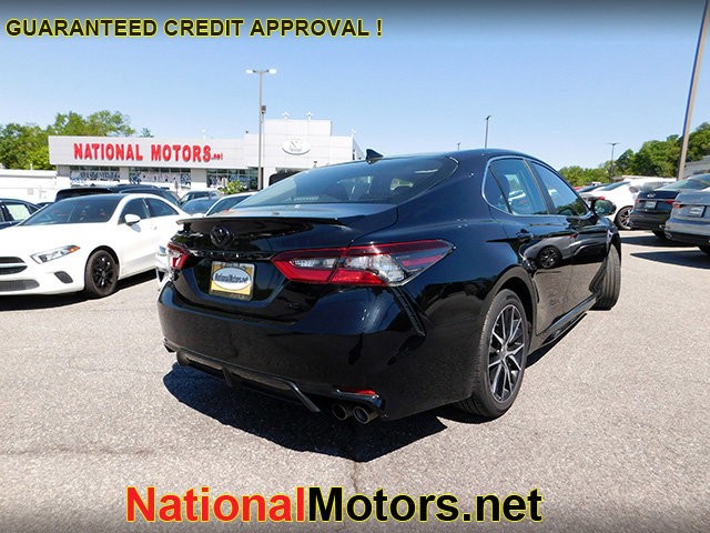 Toyota Camry Vehicle Image 05