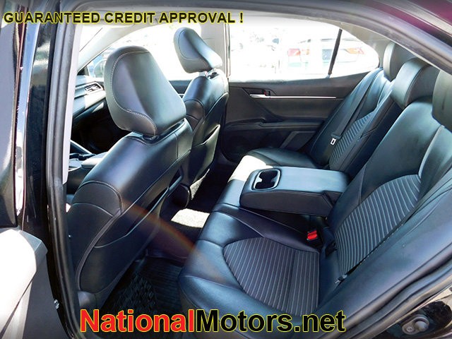 Toyota Camry Vehicle Image 10