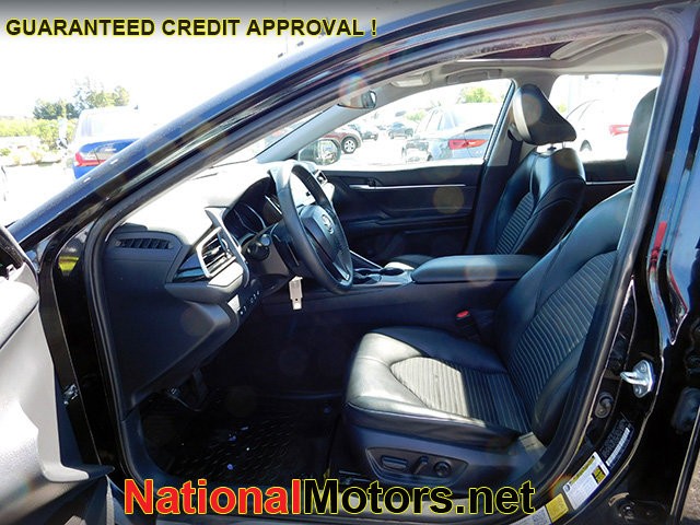 Toyota Camry Vehicle Image 13