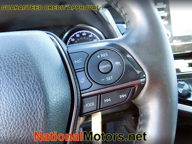 Toyota Camry Vehicle Image 20