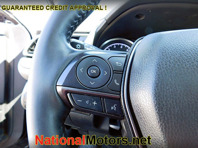 Toyota Camry Vehicle Image 21