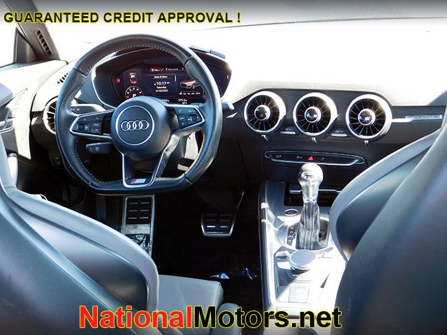 Audi TT Vehicle Image 11